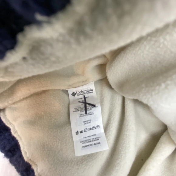 Columbia Women's Pom Pom Winter Beanie Hat Navy One Size - Picture 3 of 4